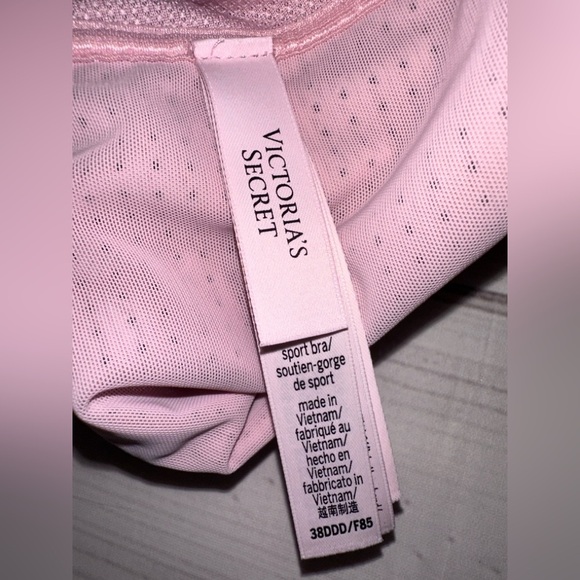 Victoria’s Secret Lightweight Sports Bra Pink Crisscross Back 38DDD Comfortable - Picture 3 of 6